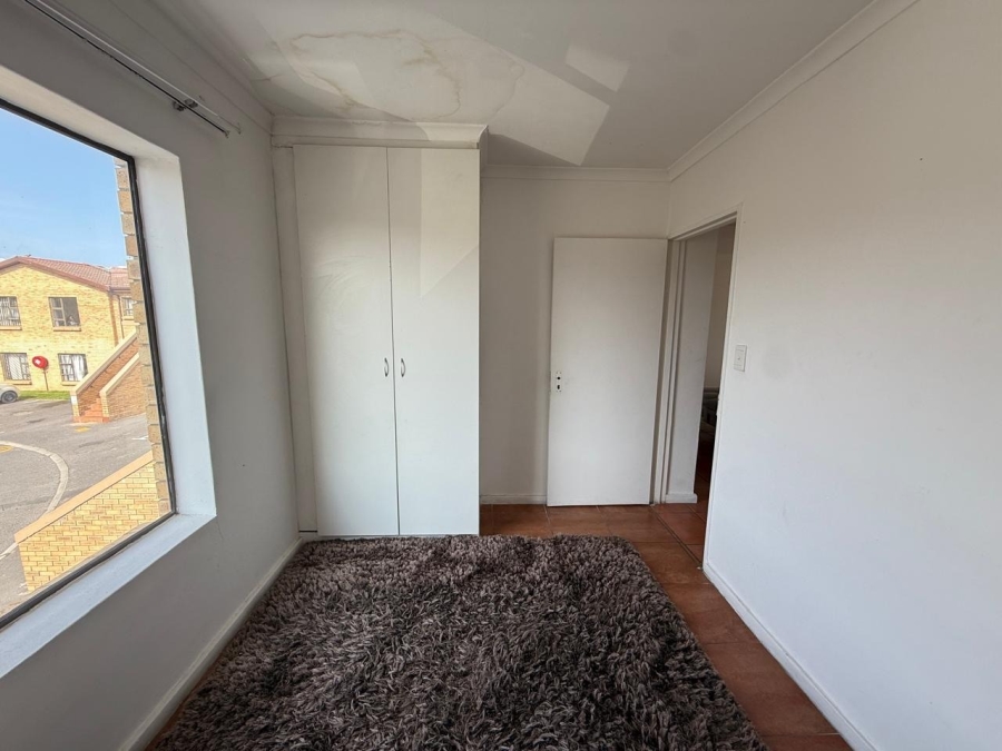 2 Bedroom Property for Sale in Guldenland Western Cape